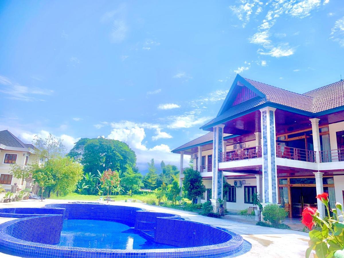 Garden Resort ヴァンヴィエン エクステリア 写真